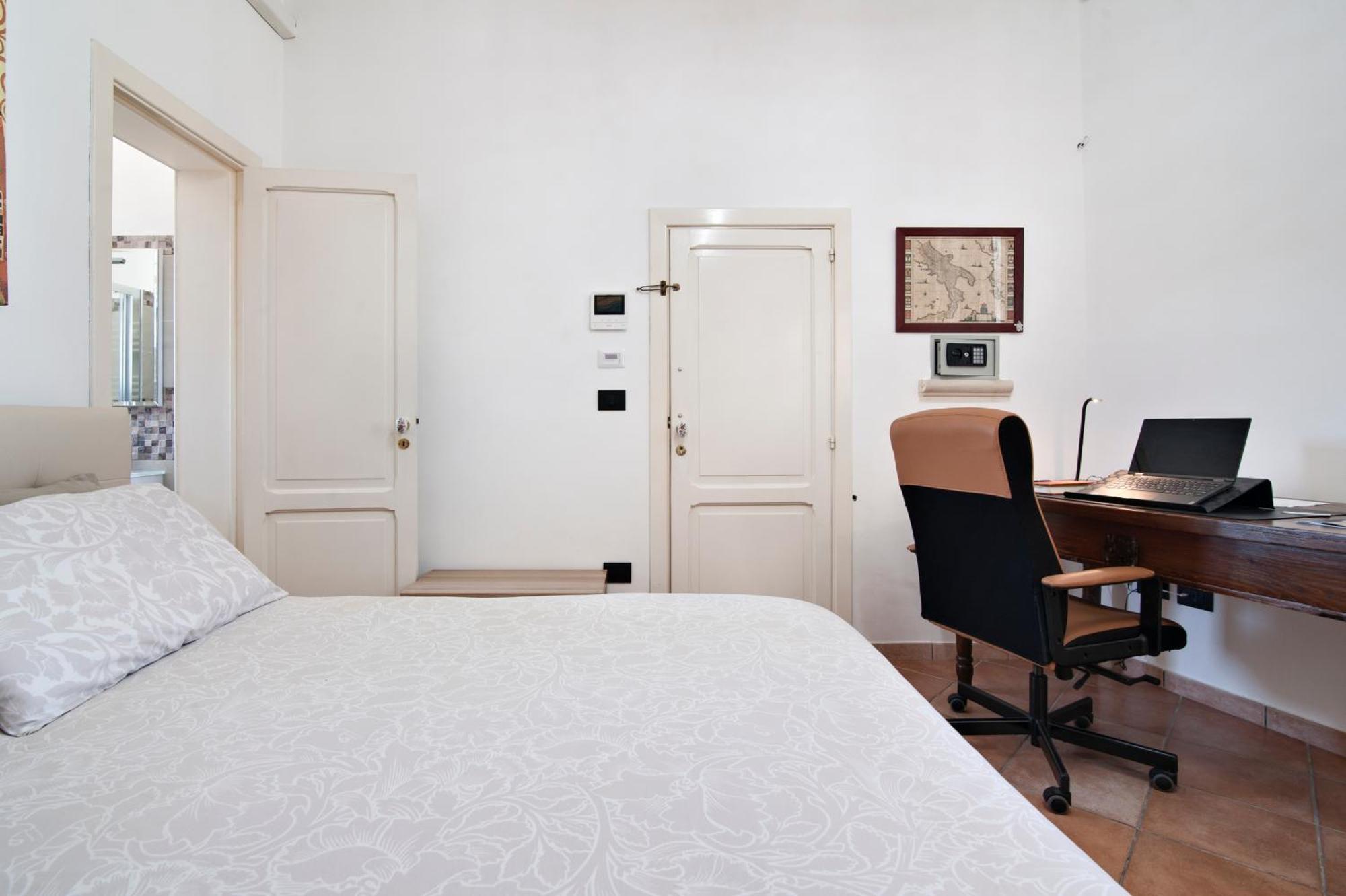 The Golden Hour, Luxury Apartment With A Panoramic View Lecce Exterior foto